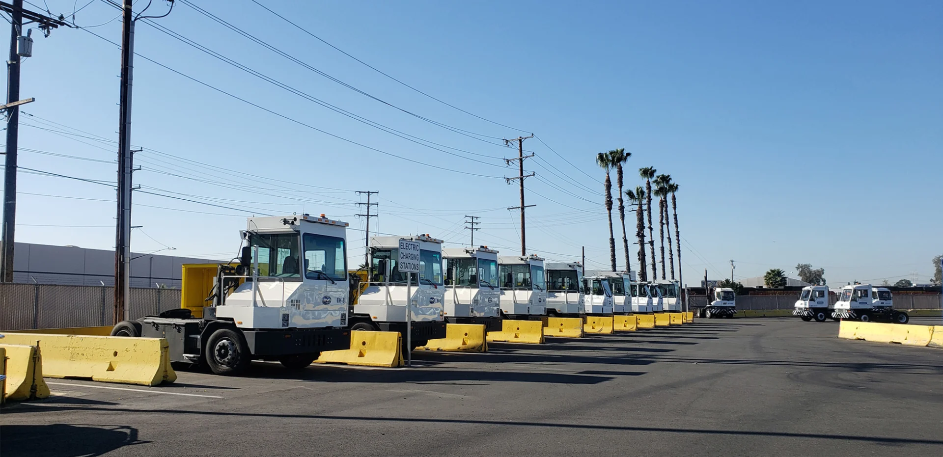 home-hero-2000-ElectricYardTrucks-YardSpotters-ZeroEmission